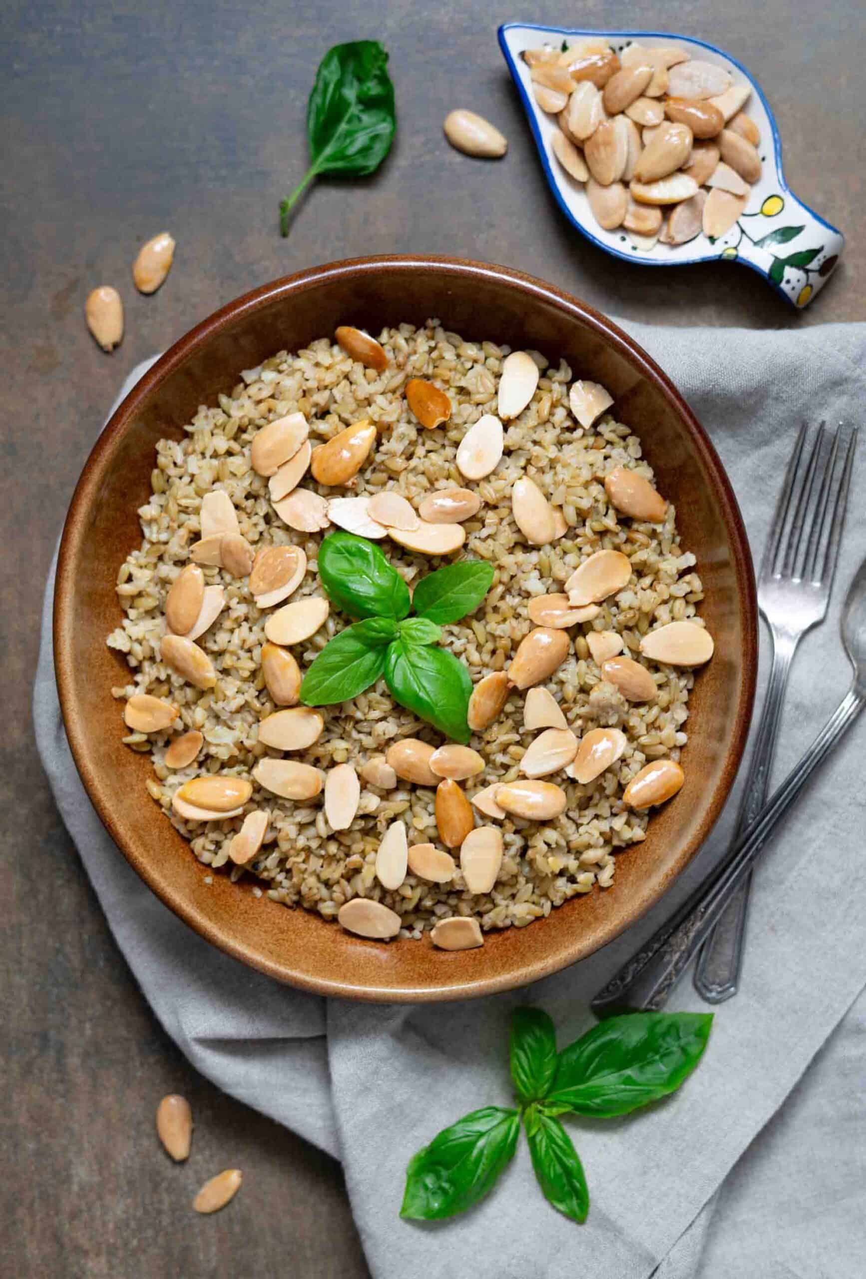 Freekeh cooked in a plate