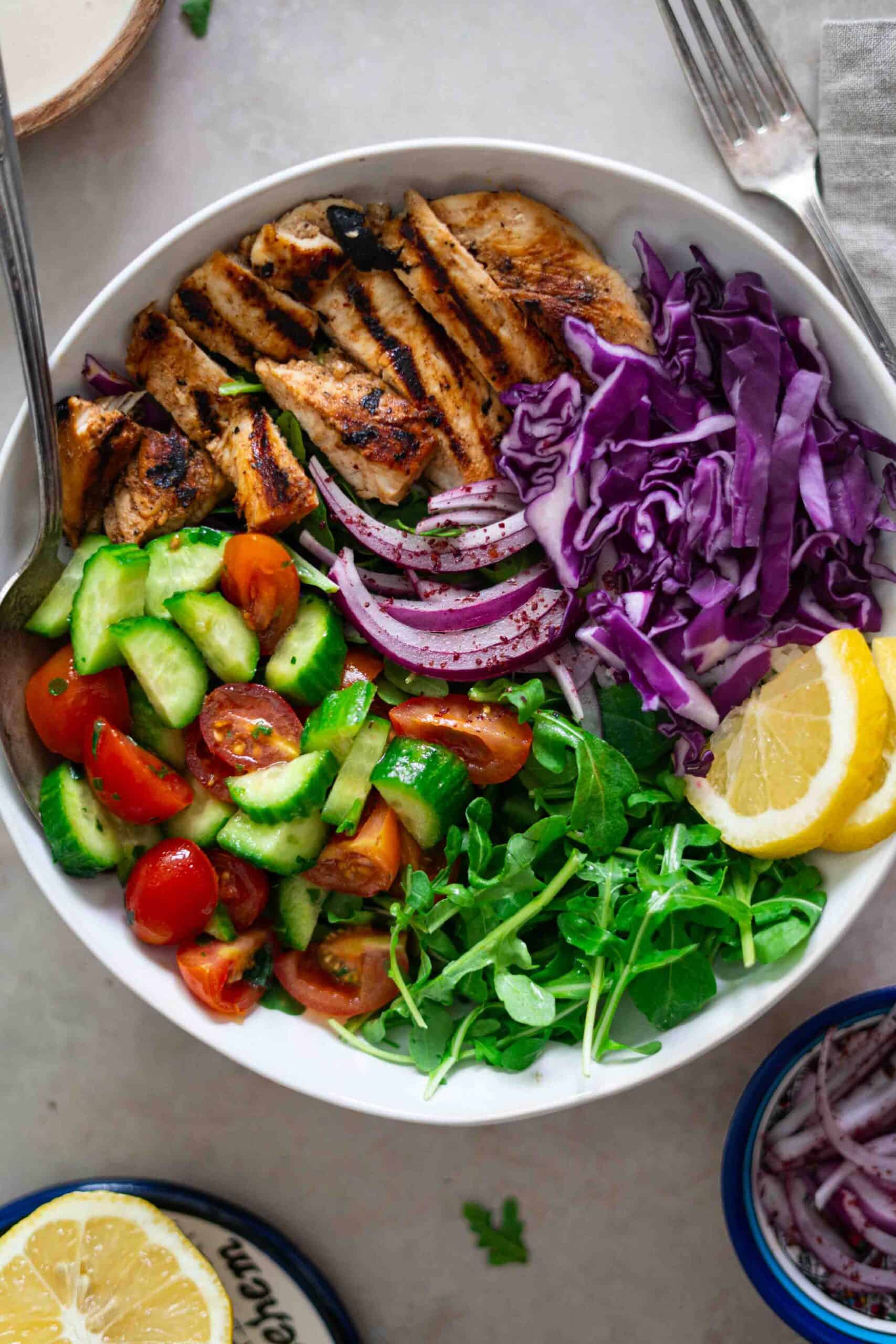 Shawarm salad in a bowl