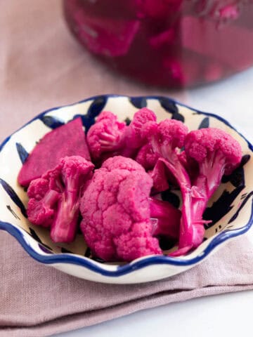 Cauliflower pickle on a plate - featured photo