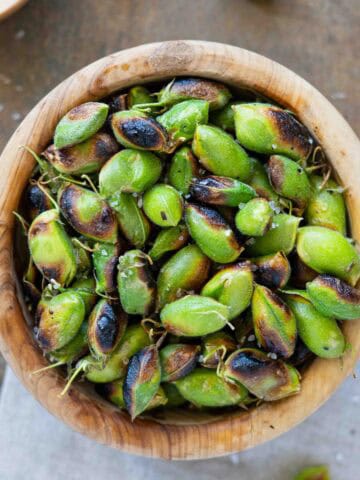 Featured photo for roasted green garbanzo beans